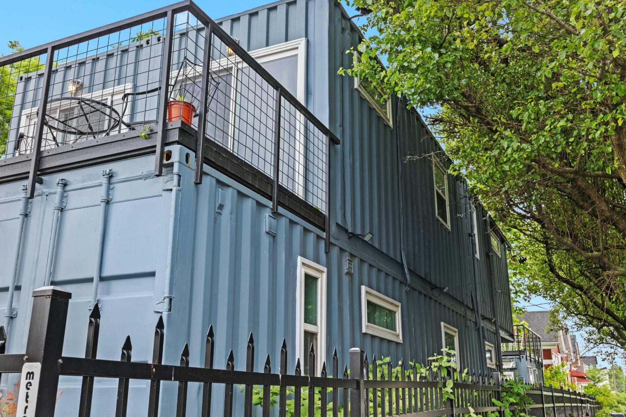 Experience The Unique Re-Nu Shipping Container #5 Lägenhet Louisville Exteriör bild