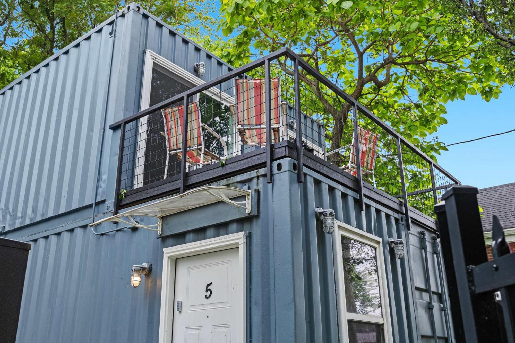 Experience The Unique Re-Nu Shipping Container #5 Lägenhet Louisville Exteriör bild