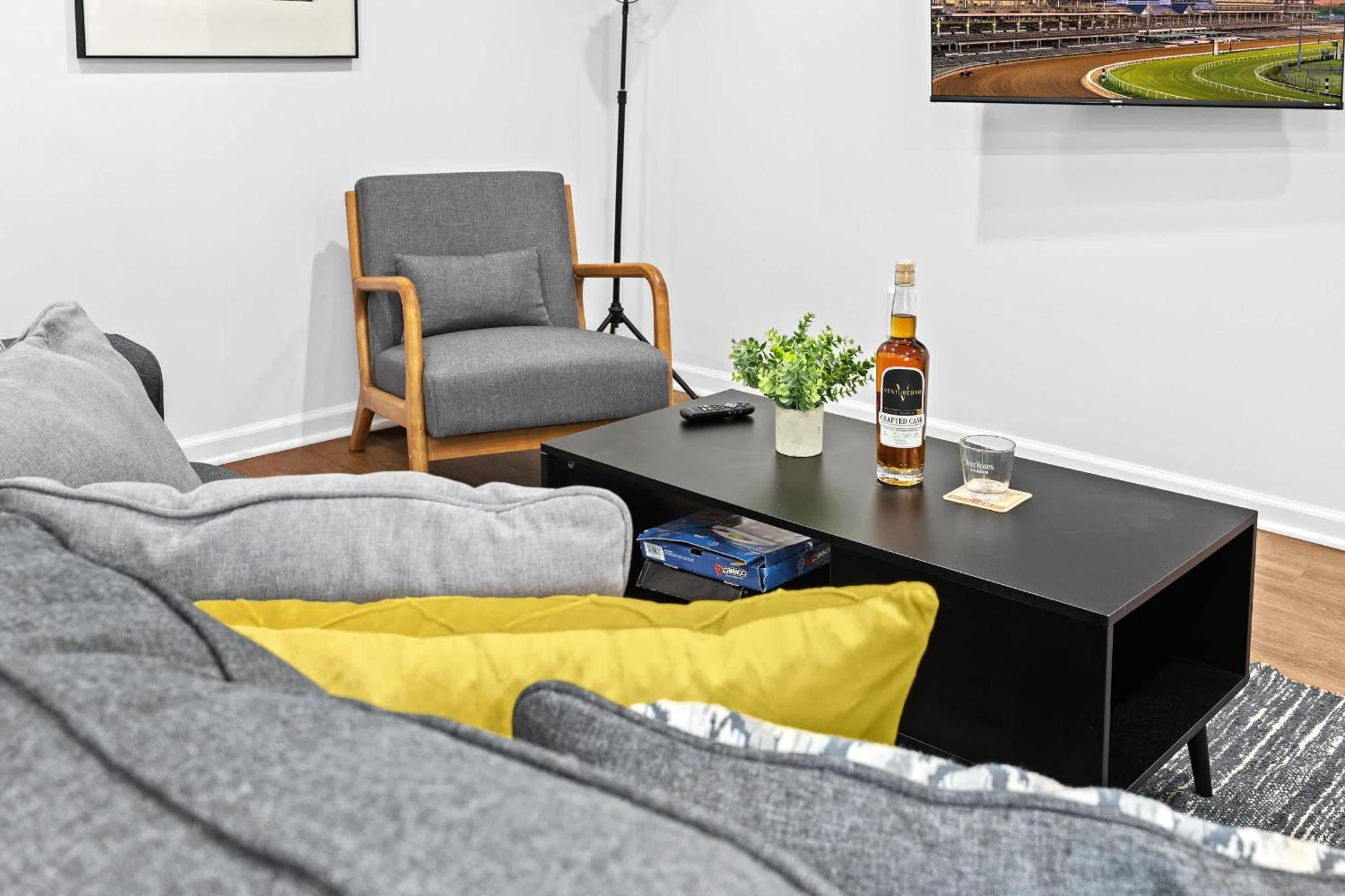 Experience The Unique Re-Nu Shipping Container #5 Lägenhet Louisville Exteriör bild